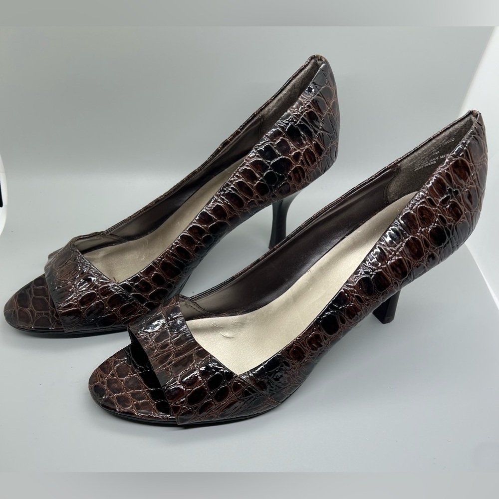 Apt.9 Women’s Faux Alligator Shoes Sz 10